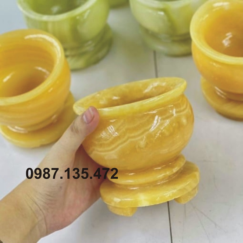 Bộ bát hương trong nhà