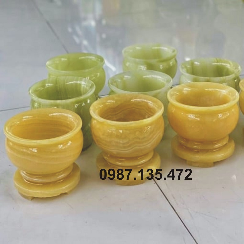 Bộ bát hương trong nhà